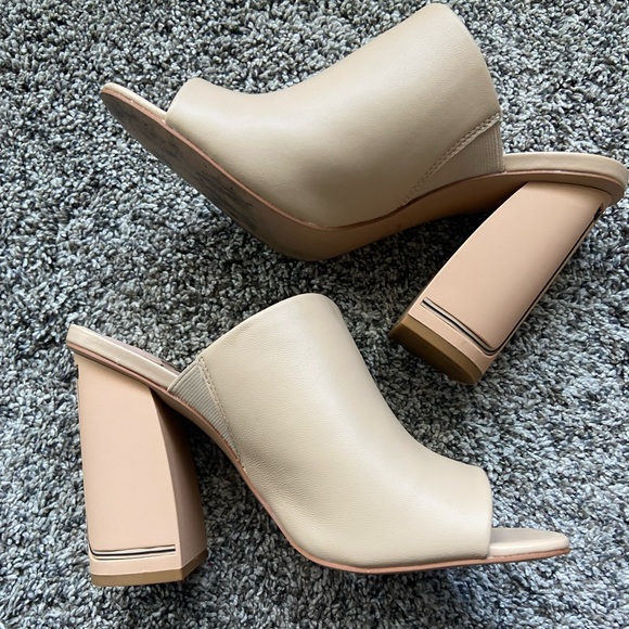 Zac Posen Vivica Block Heel Sandal - Picture 8 of 10